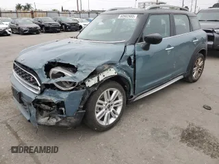 2024 MINI Countryman Cooper S z VIN WMZ53BR0XR3R62734, wystawiony jako Copart lot #60902685 z przebiegiem 11 062 mil mil oraz Szkoda całkowita • Salvage title. Historia ofert i sprzedaży dostępna na DreamBid. Obrazek 1.