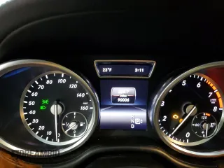 2014 Mercedes-Benz M 550 with VIN 4JGDA7DB2EA277068, listed as a Copart auction lot 45890855 with 90,006 mi miles and Salvage Title. Bid and sale history available at carsss.com. Image 9.