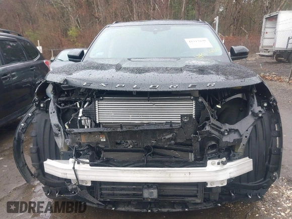 2022 Ford Explorer XLT with VIN 1FMSK8DH6NGB16928, listed as a IAAI auction lot 41917630 with 51,427 mi miles and . Bid and sale history available at DreamBid. Image 13.