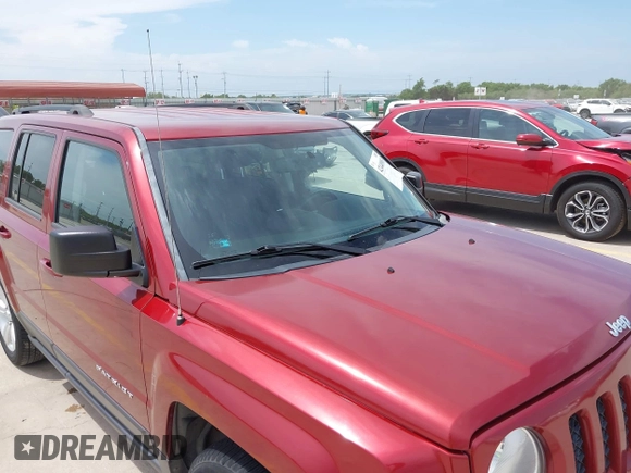 2016 Jeep Patriot Latitude with VIN 1C4NJPFB0GD527172, listed as a IAAI auction lot 42440983 with 66,836 mi miles and . Bid and sale history available at DreamBid. Image 6.
