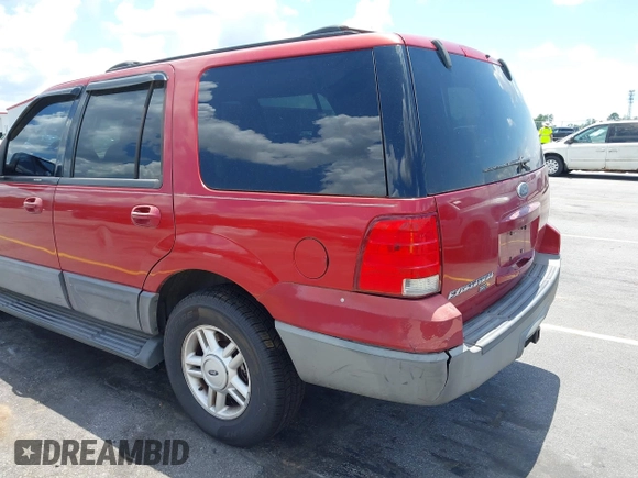2004 Ford Expedition Special Service with VIN 1FMRU15W94LB30745, listed as a IAAI auction lot 42562110 with 281,634 mi miles and . Bid and sale history available at DreamBid. Image 14.