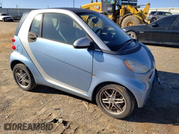 2011 Smart fortwo Pure with VIN WMEEJ3BA3BK432164, listed as a Copart auction lot 43130025 with 72,440 mi miles and Salvage title. Bid and sale history available at DreamBid. Image 4.