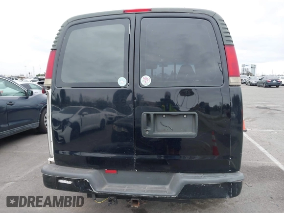 2000 GMC Savana z VIN 1GTHG35R1Y1230112, wystawiony jako IAAI lot #41884197 z przebiegiem 147 975 mil mil oraz . Historia ofert i sprzedaży dostępna na DreamBid. Obrazek 15.