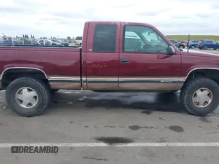 1997 Chevrolet Silverado 1500 with VIN 2GCEK19R2V1207315, listed as a IAAI auction lot 42058123 with 177,203 mi miles and . Bid and sale history available at DreamBid. Image 18.