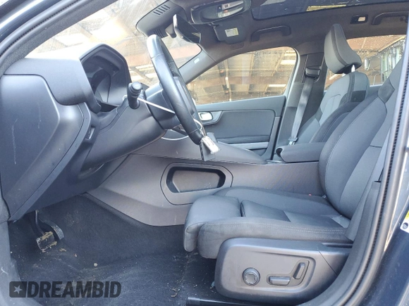 2021 Polestar 2 Launch Edition z VIN LPSED3KAXML018388, wystawiony jako Copart lot #87899305 z przebiegiem 68 000 mil mil oraz Tytuł czysty. Historia ofert i sprzedaży dostępna na DreamBid. Obrazek 7.
