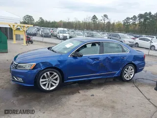 2017 Volkswagen Passat 1.8T SE w/Technology with VIN 1VWGT7A32HC003089, listed as a IAAI auction lot 41933870 with 118,863 mi miles. Bid and sale history available at carsss.com. Image 14.