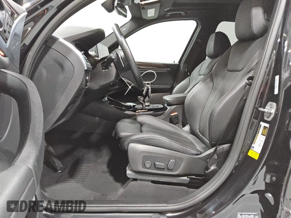 2024 BMW X3 sDrive30i with VIN 5UX43DP06R9V04050, listed as a Copart auction lot 53581435 with 28,220 mi miles and Clean Title. Bid and sale history available at DreamBid. Image 7.