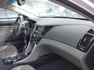 2011 Hyundai Sonata Limited z VIN 5NPEC4AC7BH079458, wystawiony jako IAAI lot #42083372 z przebiegiem 105 683 mil mil oraz . Historia ofert i sprzedaży dostępna na DreamBid. Obrazek 17.