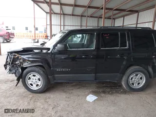 2016 Jeep Patriot Sport with VIN 1C4NJPBB2GD763490, listed as a IAAI auction lot 41613265 with 104,806 mi miles. Bid and sale history available at carsss.com. Image 14.