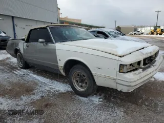 1983 Chevrolet Monte Carlo z VIN 1G1AZ37H5DR175751, wystawiony jako Copart lot #45337105 z przebiegiem 360 000 mil mil oraz Szkody całkowita. Historia ofert i sprzedaży dostępna na DreamBid. Obrazek 4.