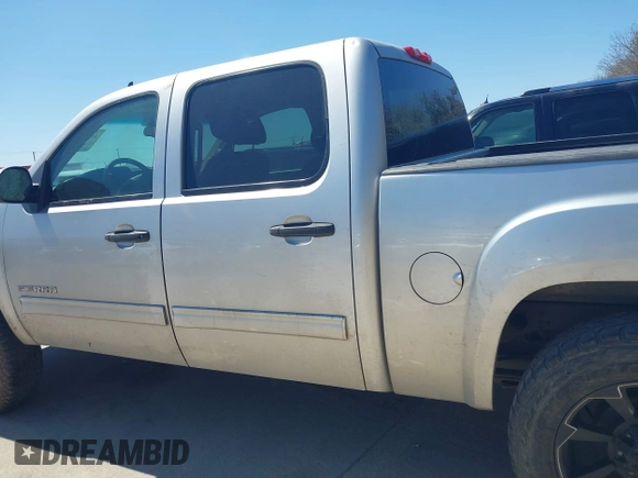 2012 GMC Sierra 1500 SLE with VIN 3GTP2VE72CG174664, listed as a IAAI auction lot 41836017 with 187,871 mi miles and . Bid and sale history available at DreamBid. Image 14.