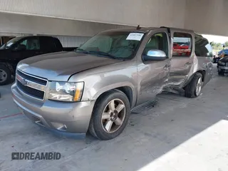 2007 Chevrolet Suburban LT с VIN 3GNFC16047G158109, выставлен на аукционе IAAI как лот 42607596 с пробегом 399 118 миль миль и . История ставок и продаж доступна на DreamBid. Изображение 17.