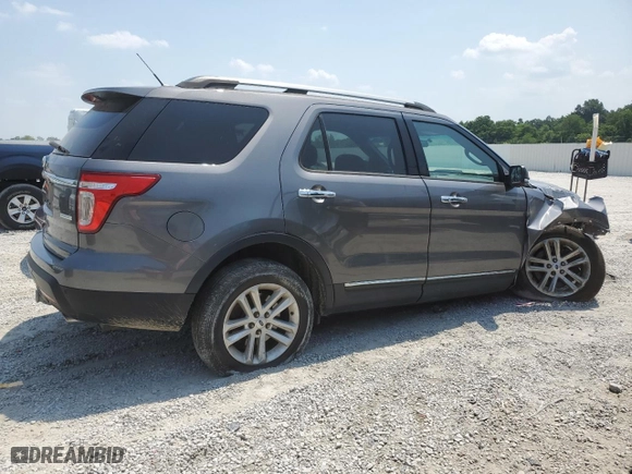 2014 Ford Explorer XLT with VIN 1FM5K7D93EGC10863, listed as a Copart auction lot 59759604 with 142,984 mi miles and Non Repairable. Bid and sale history available at carsss.com. Image 3.