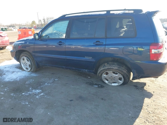 2006 Toyota Highlander w/3rd Row with VIN JTEEP21A060180251, listed as a IAAI auction lot 41589538 with 204,125 mi miles. Bid and sale history available at carsss.com. Image 6.