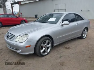2005 Mercedes-Benz CLK 320 with VIN WDBTJ65J25F133005, listed as a IAAI auction lot 42052519 with 158,186 mi miles and . Bid and sale history available at DreamBid. Image 2.