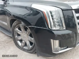 2018 Cadillac Escalade Luxury with VIN 1GYS4BKJ3JR143952, listed as a IAAI auction lot 41333902 with 124,265 mi miles. Bid and sale history available at carsss.com. Image 17.