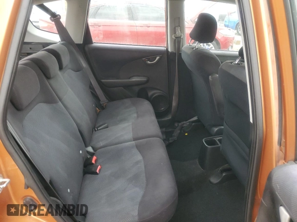 2010 Honda Fit Sport с VIN JHMGE8H6XAS008103, выставлен на аукционе Copart как лот 80005364 с пробегом 162 210 миль миль и На запчасти • Non repairable. История ставок и продаж доступна на DreamBid. Изображение 10.