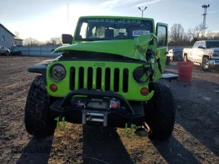 2013 Jeep Wrangler Rubicon 10th Anniversary with VIN 1C4BJWCG0DL506174, listed as a Copart auction lot 85300514 with 133,974 mi miles and Salvage Title. Bid and sale history available at DreamBid. Image 5.