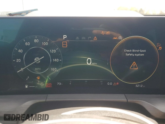 2025 Kia Telluride SX X-Line with VIN 5XYP5DGC0SG599325, listed as a Copart auction lot 51951635 with 3,212 mi miles and Salvage title. Bid and sale history available at DreamBid. Image 9.