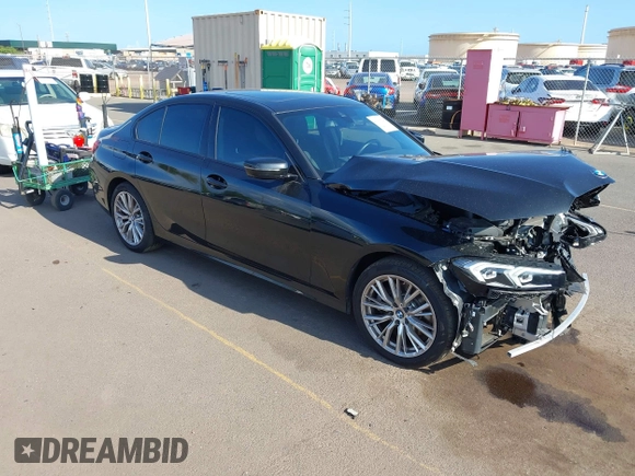 2023 BMW 3 Series 330i with VIN 3MW69FF06P8D71252, listed as a IAAI auction lot 41916329 with 302 mi miles. Bid and sale history available at carsss.com. Image 1.