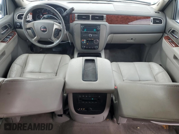2014 GMC Yukon XL SLT with VIN 1GKS2KE78ER151549, listed as a Copart auction lot 44028675 with 176,209 mi miles and Salvage Title. Bid and sale history available at carsss.com. Image 8.