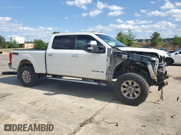 2017 Ford F-250 Lariat с VIN 1FT7W2BT8HEC85559, выставлен на аукционе Copart как лот 57572975 с пробегом 121 068 миль миль и Списание • Salvage title. История ставок и продаж доступна на DreamBid. Изображение 4.