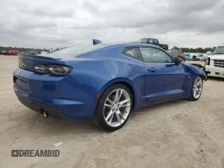 2022 Chevrolet Camaro 1LT with VIN 1G1FB1RS1N0111557, listed as a Copart auction lot 43798105 with 31,380 mi miles and Salvage Title. Bid and sale history available at carsss.com. Image 3.