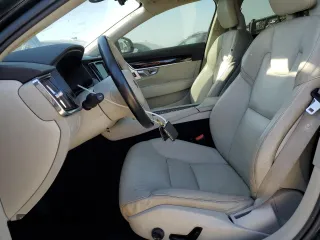 2018 Volvo S90 Momentum with VIN LVY982AK2JP019985, listed as a Copart auction lot 52828415 with 113,029 mi miles and Clean Title. Bid and sale history available at carsss.com. Image 7.