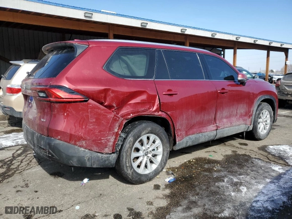 2024 Toyota Grand Highlander Hybrid XLE with VIN 5TDACAB51RS018723, listed as a Copart auction lot 45897355 with 5,977 mi miles and Salvage Title. Bid and sale history available at carsss.com. Image 3.