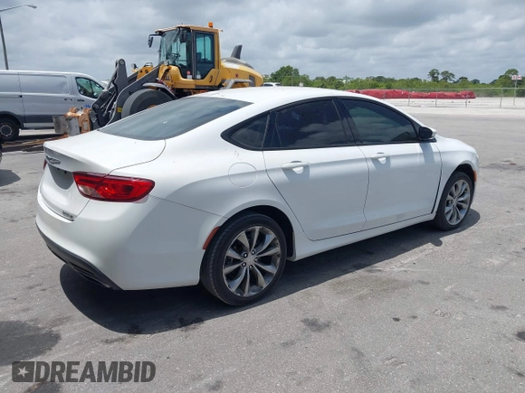 2015 Chrysler 200 S with VIN 1C3CCCBB2FN743599, listed as a IAAI auction lot 42151418 with 137,609 mi miles. Bid and sale history available at carsss.com. Image 4.