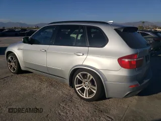 2010 BMW X5 M z VIN 5YMGY0C55ALK25276, wystawiony jako Copart lot #46644085 z przebiegiem 190 499 mil mil oraz Szkoda całkowita • Salvage title. Historia ofert i sprzedaży dostępna na DreamBid. Obrazek 2.