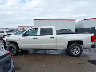 2014 Chevrolet Silverado 1500 LT with VIN 3GCUKREHXEG295304, listed as a IAAI auction lot 41453598 with 188,751 mi miles. Bid and sale history available at carsss.com. Image 14.