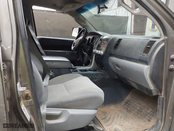 2013 Toyota Tundra 4WD Truck with VIN 5TFUW5F16DX318764, listed as a IAAI auction lot 41634135 with 151,741 mi miles. Bid and sale history available at carsss.com. Image 5.