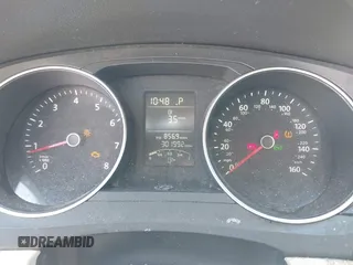 2015 Volkswagen Jetta SE z VIN 3VWD17AJ5FM233468, wystawiony jako IAAI lot #42366037 z przebiegiem 301 992 mil mil oraz . Historia ofert i sprzedaży dostępna na DreamBid. Obrazek 7.