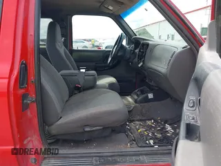 2000 Ford Ranger XL with VIN 1FTZR15V1YPA96621, listed as a IAAI auction lot 42101306 with 189,946 mi miles. Bid and sale history available at carsss.com. Image 5.
