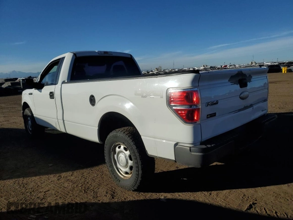 2012 Ford F-150 XL with VIN 1FTMF1EM2CKD25680, listed as a Copart auction lot 82422404 with 282,375 mi miles and Clean title. Bid and sale history available at DreamBid. Image 2.