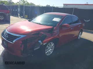 2015 Nissan Altima 2.5 S with VIN 1N4AL3AP9FN888824, listed as a IAAI auction lot 42037037 with 192,509 mi miles. Bid and sale history available at carsss.com. Image 17.