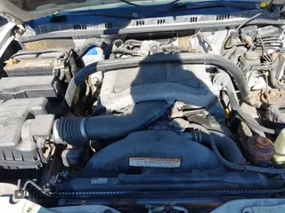 2005 Suzuki XL7 LX z VIN JS3TX92VX54102719, wystawiony jako IAAI lot #42305284 z przebiegiem Nie podano mil oraz . Historia ofert i sprzedaży dostępna na DreamBid. Obrazek 10.
