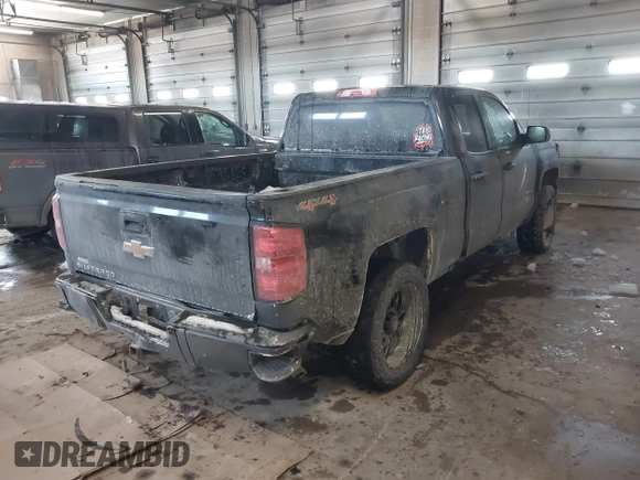 2017 Chevrolet Silverado 1500 Custom with VIN 1GCVKPEC2HZ263870, listed as a IAAI auction lot 41618087 with 197,482 mi miles. Bid and sale history available at carsss.com. Image 4.