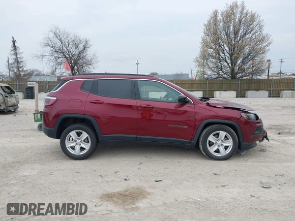 2022 Jeep Compass Latitude with VIN 3C4NJDBB1NT110087, listed as a IAAI auction lot 42033883 with 22,291 mi miles and . Bid and sale history available at DreamBid. Image 13.