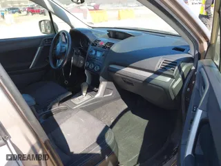 2015 Subaru Forester 2.5i with VIN JF2SJABC1FH577568, listed as a IAAI auction lot 41889849 with 58,479 mi miles. Bid and sale history available at carsss.com. Image 5.