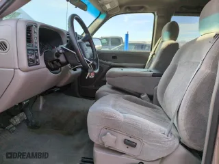 2000 Chevrolet Silverado 1500 LT with VIN 1GCEK19T8YE206233, listed as a Copart auction lot 49801595 with 57,204 mi miles and Salvage Title. Bid and sale history available at carsss.com. Image 7.