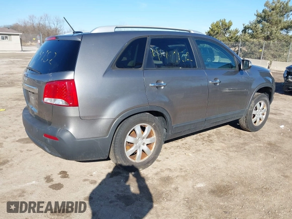 2011 Kia Sorento LX with VIN 5XYKT3A1XBG051561, listed as a IAAI auction lot 41749152 with 244,793 mi miles. Bid and sale history available at carsss.com. Image 4.