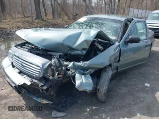 2005 Ford Crown Victoria Standard с VIN 2FAFP73W25X121741, выставлен на аукционе IAAI как лот 42059966 с пробегом 99 667 миль миль и . История ставок и продаж доступна на DreamBid. Изображение 6.