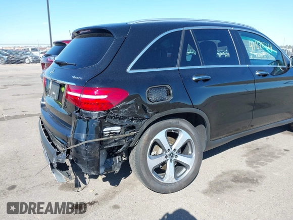 2019 Mercedes-Benz GLC with VIN WDC0G4KBXKF549538, listed as a IAAI auction lot 41878364 with 37,436 mi miles. Bid and sale history available at carsss.com. Image 6.