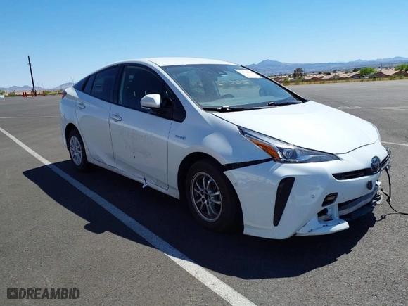 2021 Toyota Prius L Eco with VIN JTDKAMFU9M3133528, listed as a IAAI auction lot 41950856 with 138,787 mi miles. Bid and sale history available at carsss.com. Image 1.