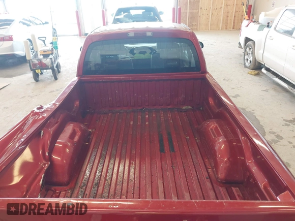 2006 Dodge Dakota ST with VIN 1D7HE22K36S697830, listed as a IAAI auction lot 41611944 with 95,811 mi miles and . Bid and sale history available at DreamBid. Image 18.