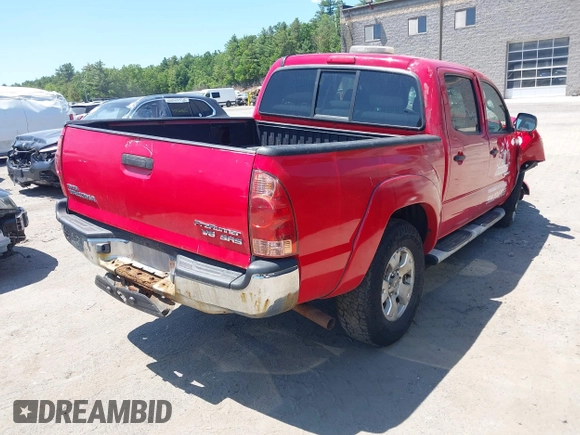 2005 Toyota Tacoma PreRunner z VIN 5TEJU62NX5Z106483, wystawiony jako IAAI lot #42343870 z przebiegiem 208 575 mil mil oraz . Historia ofert i sprzedaży dostępna na DreamBid. Obrazek 4.