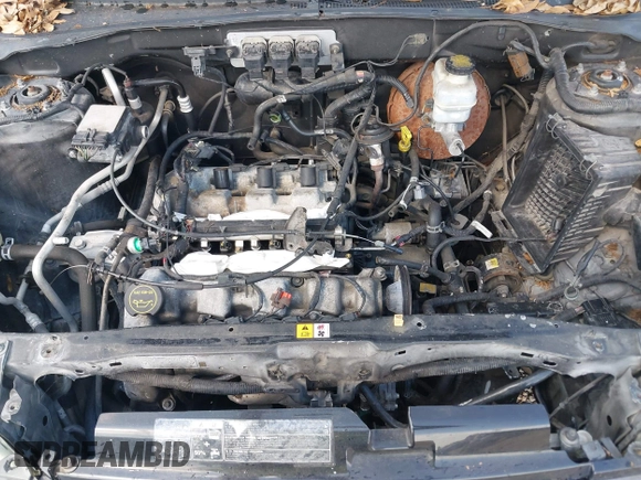 2005 Ford Escape XLT with VIN 1FMYU03195KB77469, listed as a IAAI auction lot 42292011 with 225,358 mi miles and . Bid and sale history available at DreamBid. Image 10.