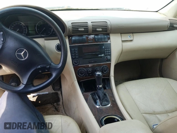 2005 Mercedes-Benz C 240 z VIN WDBRF81J75F626479, wystawiony jako Copart lot #58505095 z przebiegiem Nie podano mil oraz Szkoda całkowita • Salvage title. Historia ofert i sprzedaży dostępna na DreamBid. Obrazek 8.